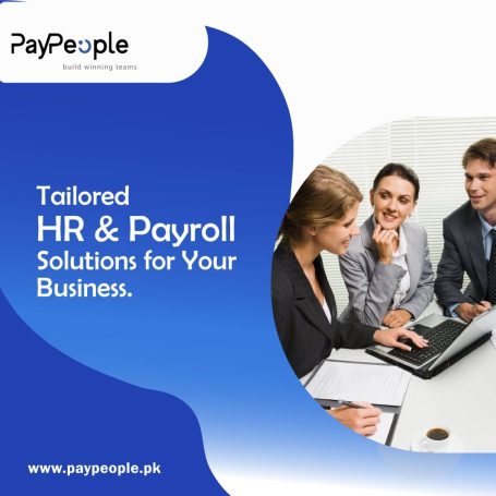 Professional hiring manager using recruitment software to customize the digital talent acquisition workflow.